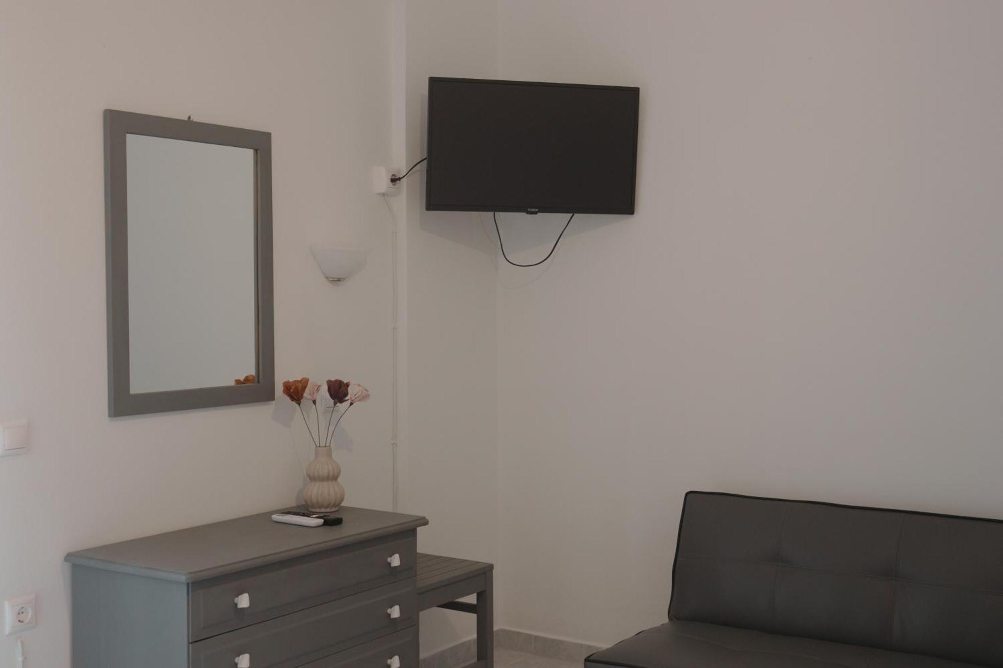 Kondilw Rooms Kalamitsi  Exterior photo