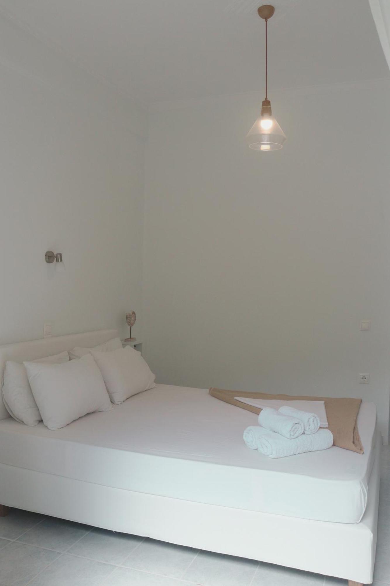 Kondilw Rooms Kalamitsi  Exterior photo