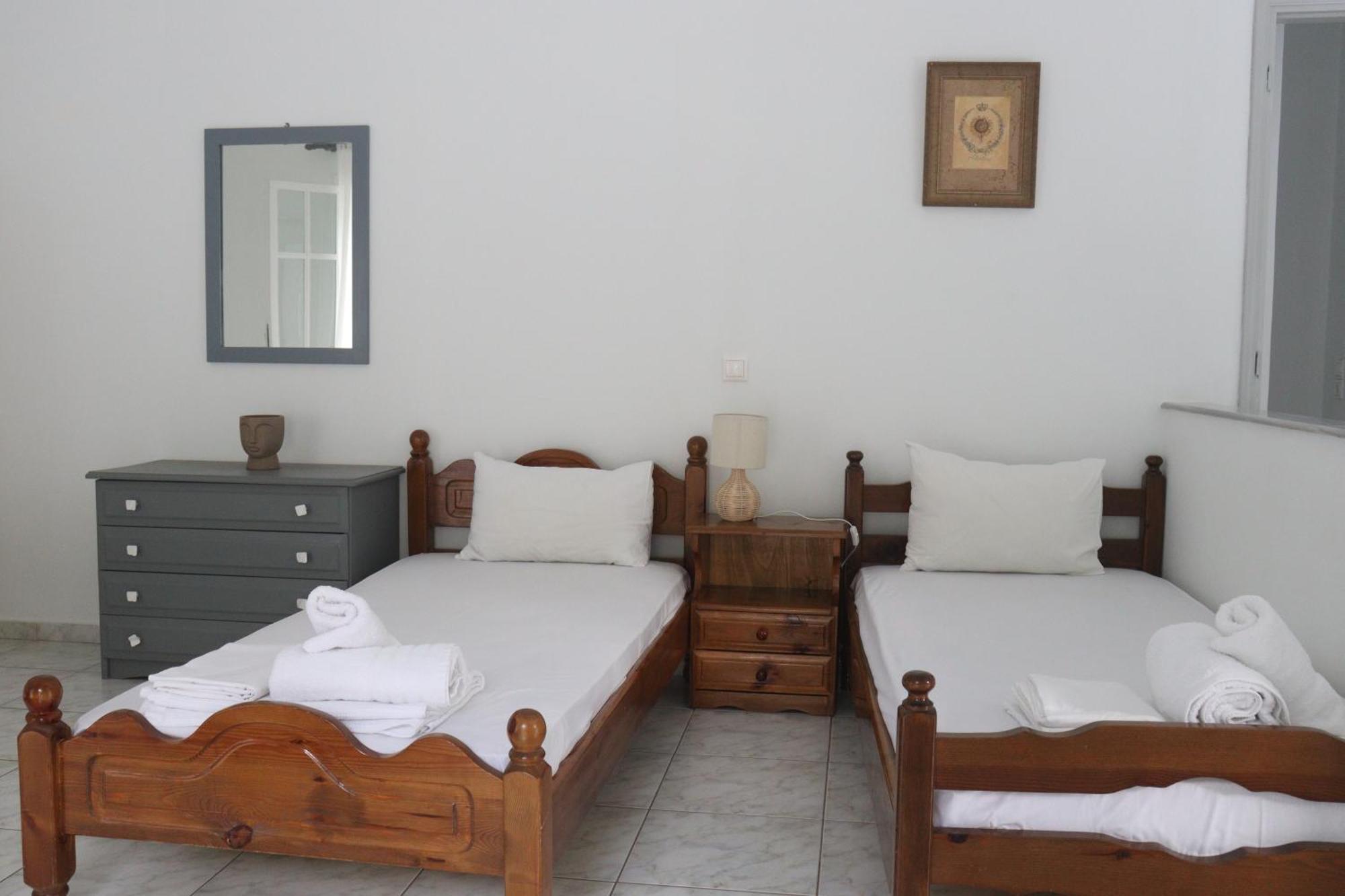 Kondilw Rooms Kalamitsi  Exterior photo